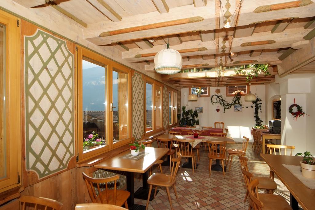 Dorfschenke Inn Stall